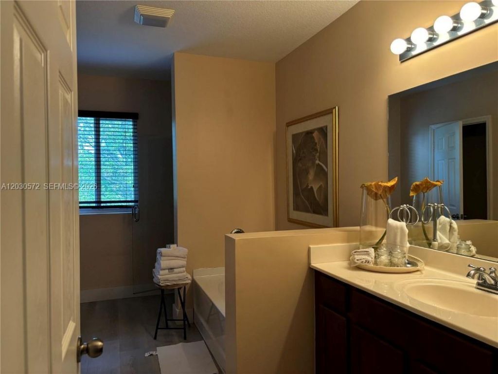657 SE 31st Ave , Unit 657, Homestead, FL 33033 Photo