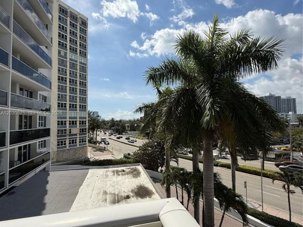 3140 S Ocean Dr , Unit 310, Hallandale Beach, FL 33009