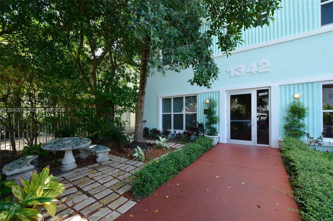 1342 Drexel Ave , Unit 105, Miami Beach, FL 33139 Photo