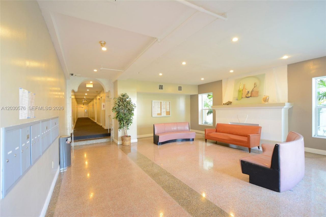 1342 Drexel Ave , Unit 105, Miami Beach, FL 33139 Photo