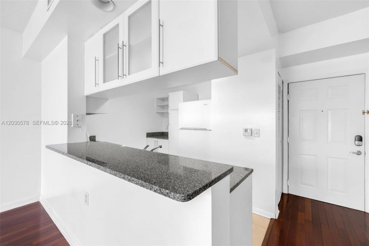 275 NE 18th St , Unit 706, Miami, FL 33132 Photo
