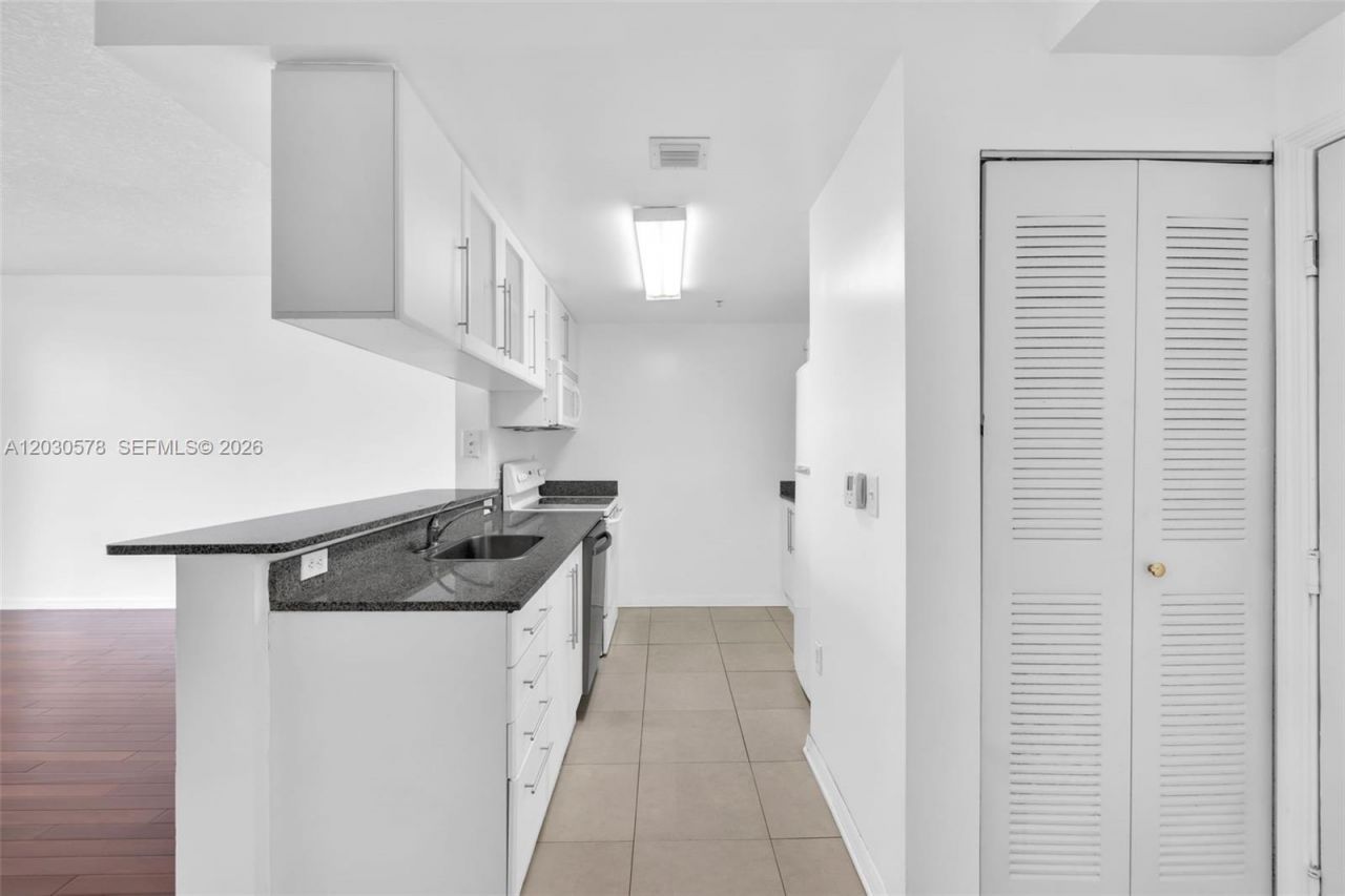 275 NE 18th St , Unit 706, Miami, FL 33132 Photo