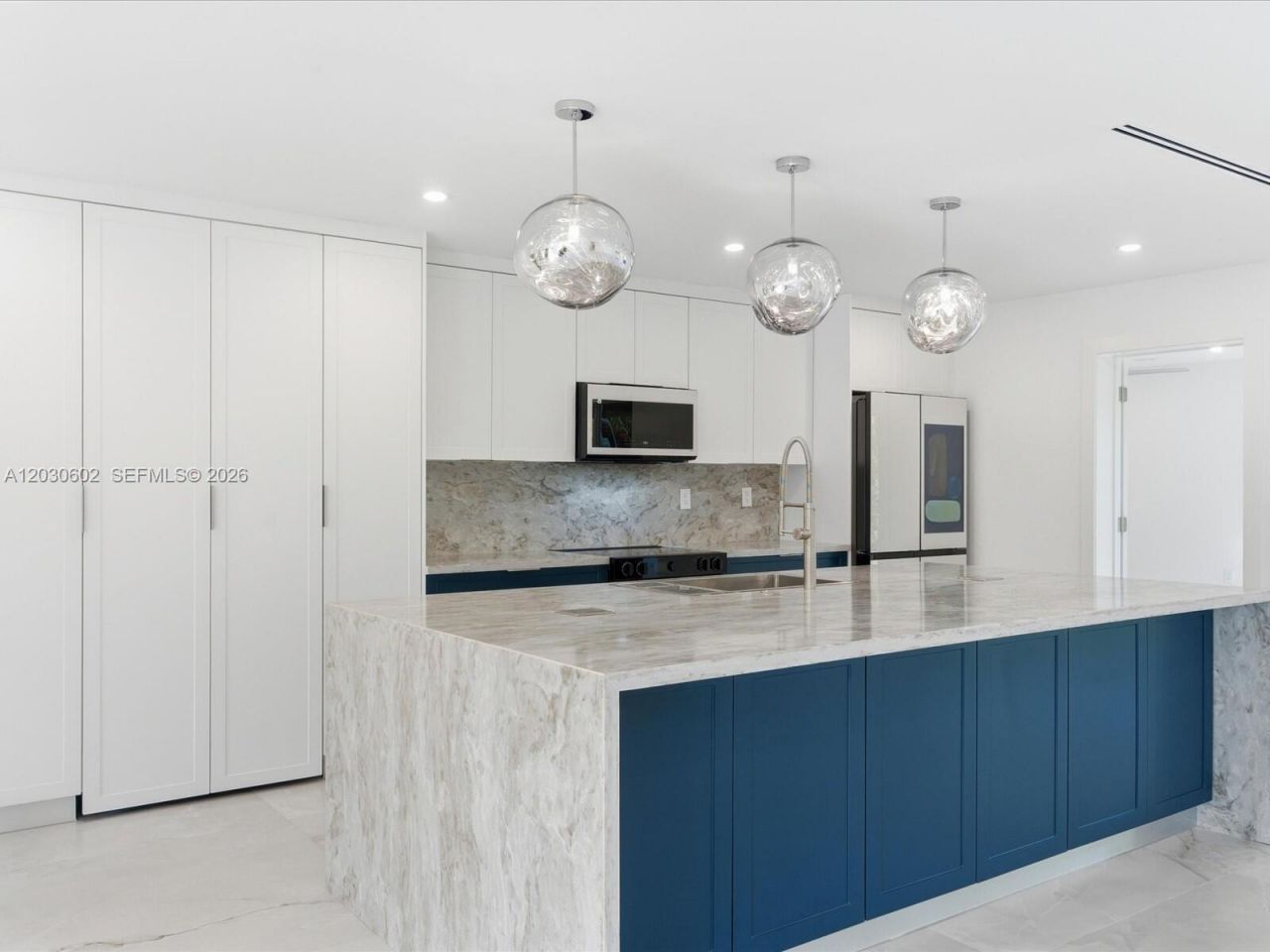 291 E Shore Dr E , Miami, FL 33133 Photo