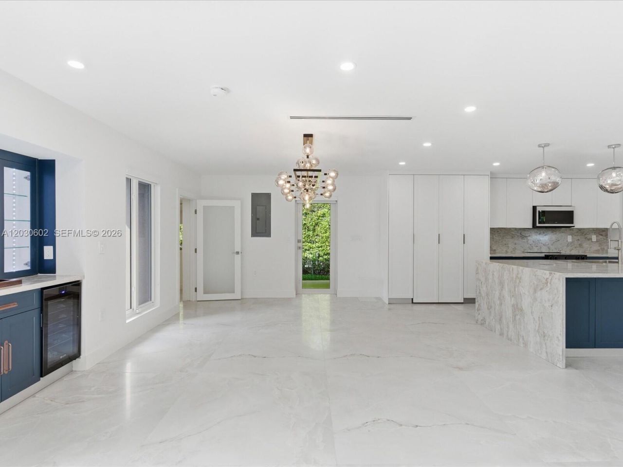 291 E Shore Dr E , Miami, FL 33133 Photo