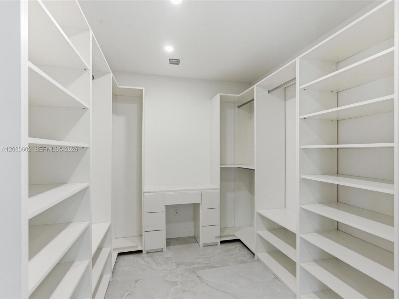 291 E Shore Dr E , Miami, FL 33133 Photo