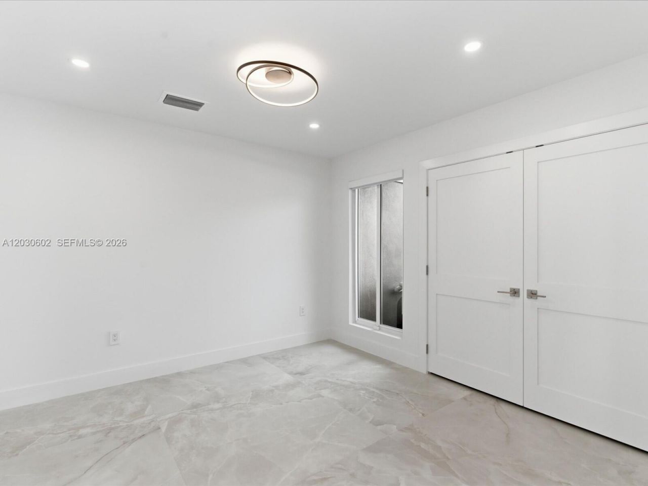 291 E Shore Dr E , Miami, FL 33133 Photo