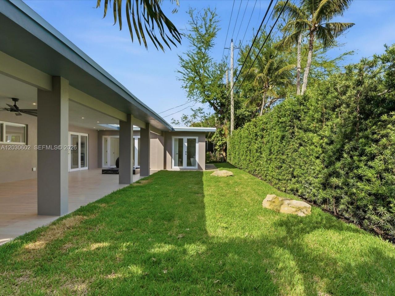 291 E Shore Dr E , Miami, FL 33133 Photo