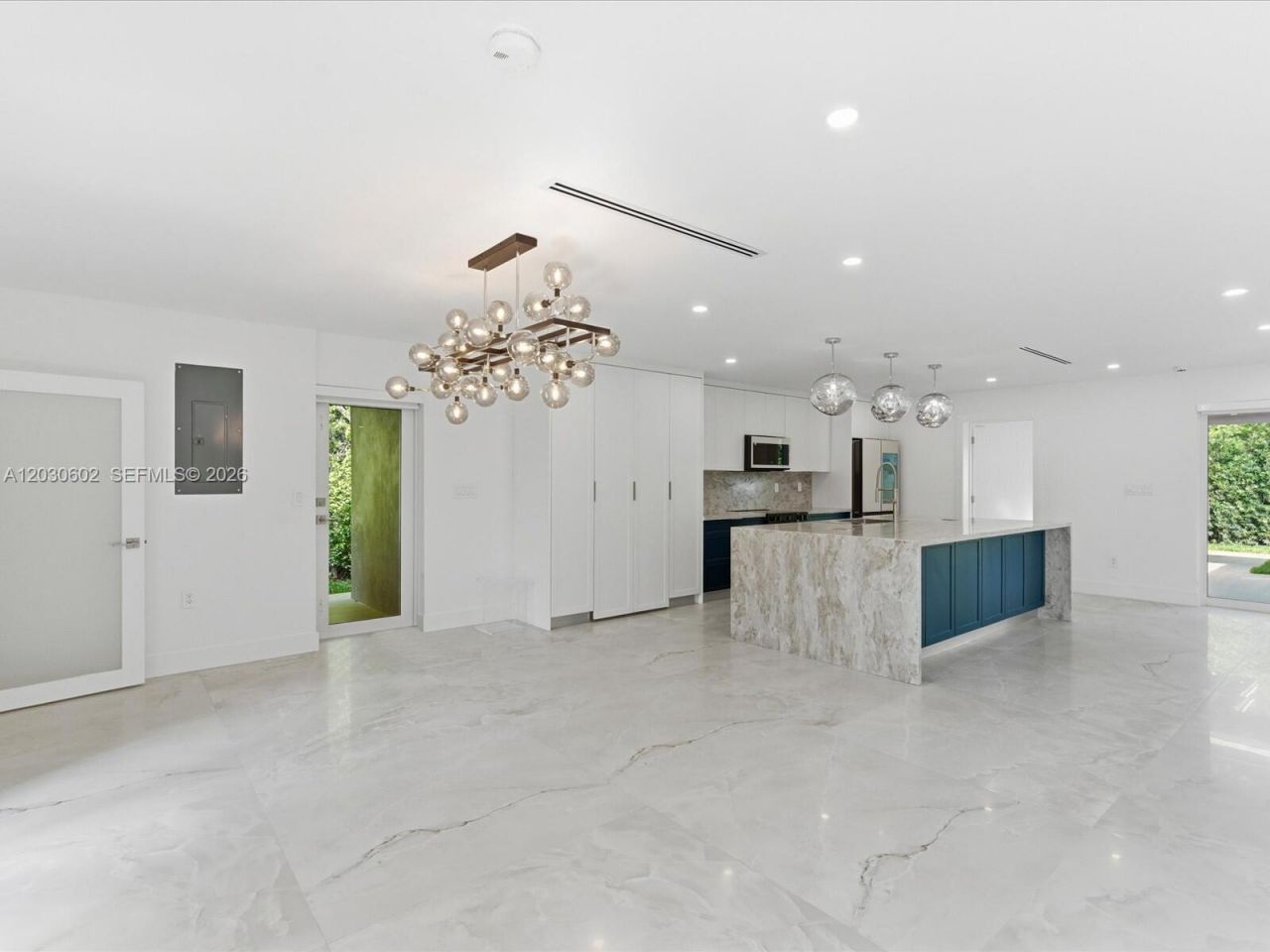 291 E Shore Dr E , Miami, FL 33133 Photo