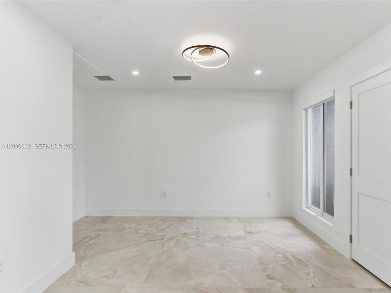 291 E Shore Dr E , Miami, FL 33133 Photo