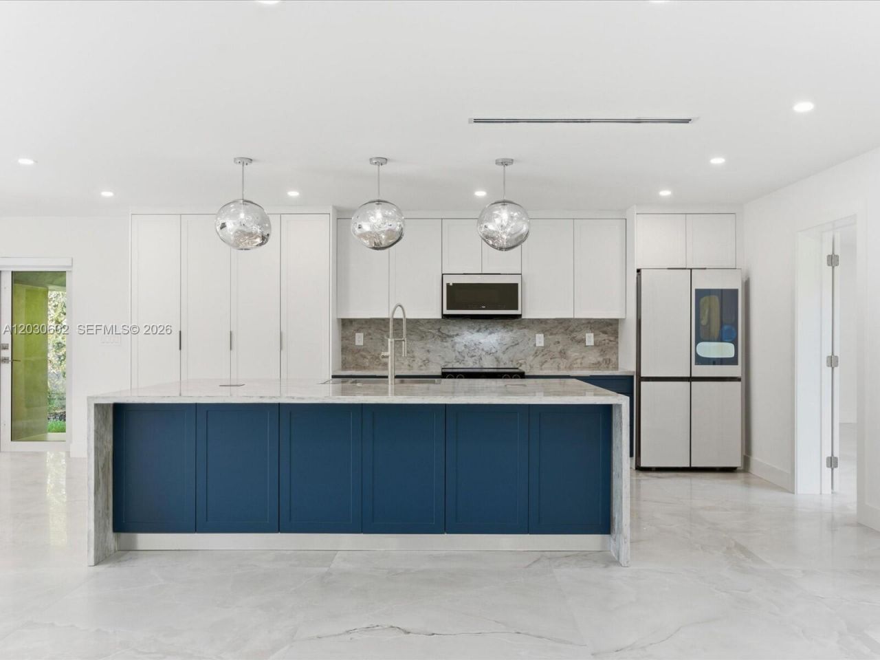 291 E Shore Dr E , Miami, FL 33133 Photo