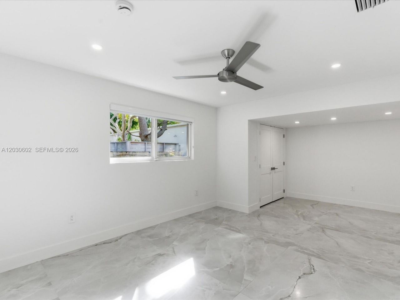 291 E Shore Dr E , Miami, FL 33133 Photo