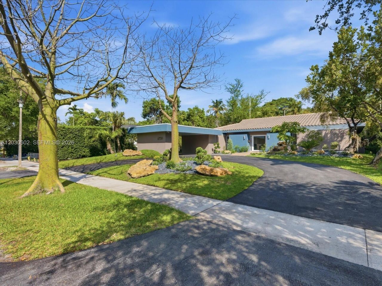 291 E Shore Dr E , Miami, FL 33133 Photo