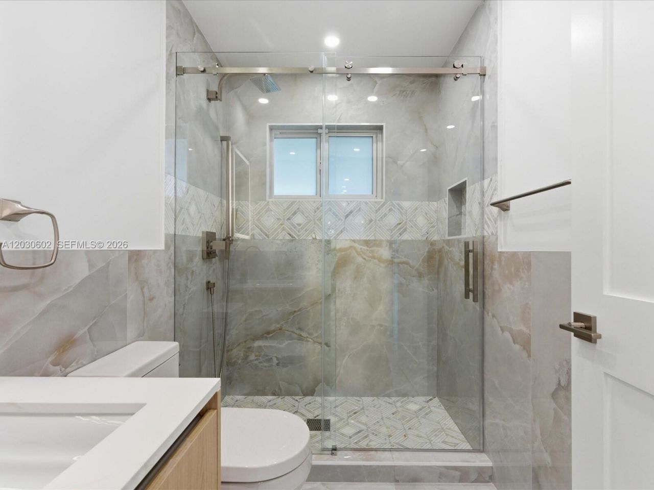 291 E Shore Dr E , Miami, FL 33133 Photo