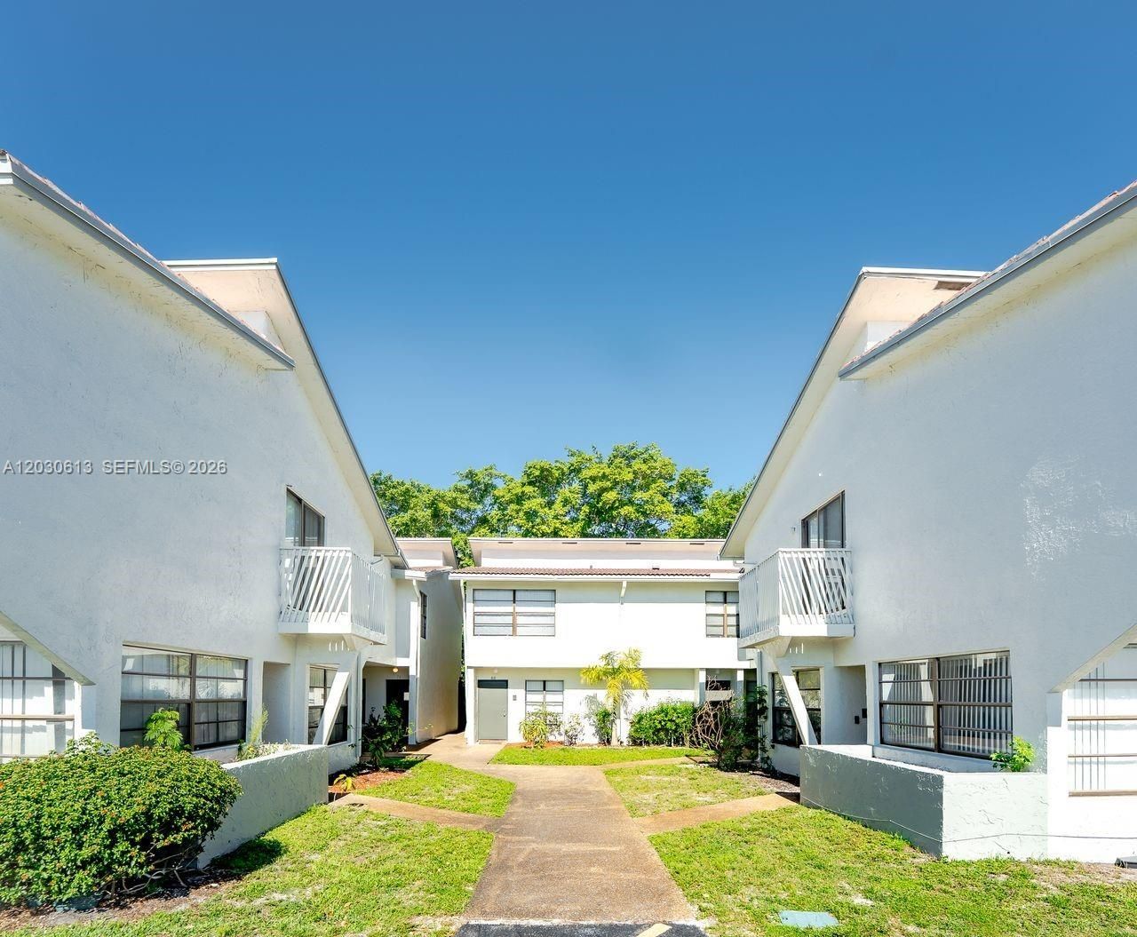 2570 Coral Springs Dr , Unit 2570, Coral Springs, FL 33065 Photo