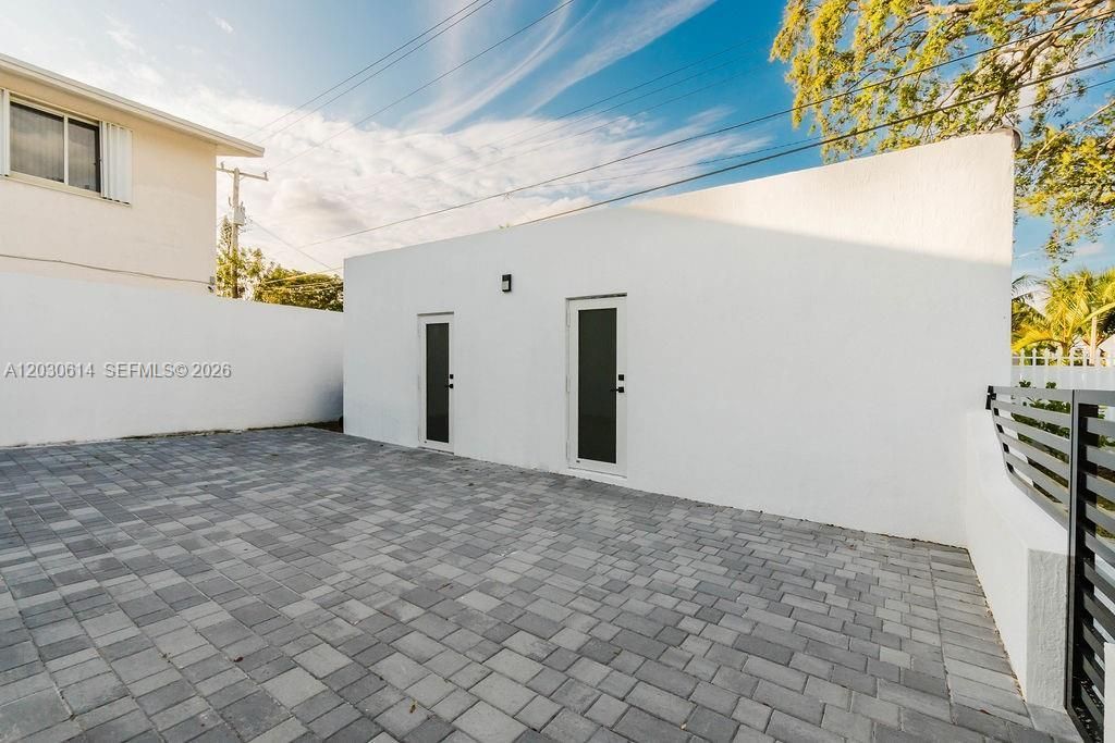 2101 SW 16th Ter, Miami, FL 33145 Photo