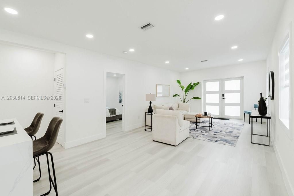 2101 SW 16th Ter, Miami, FL 33145 Photo