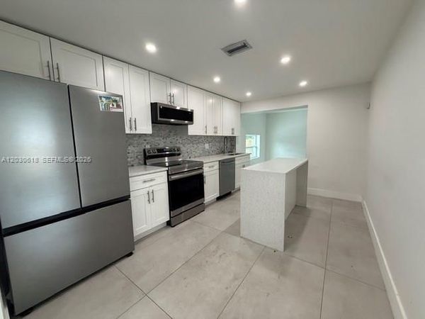4028 SW 49th Ct , Dania Beach, FL 33314