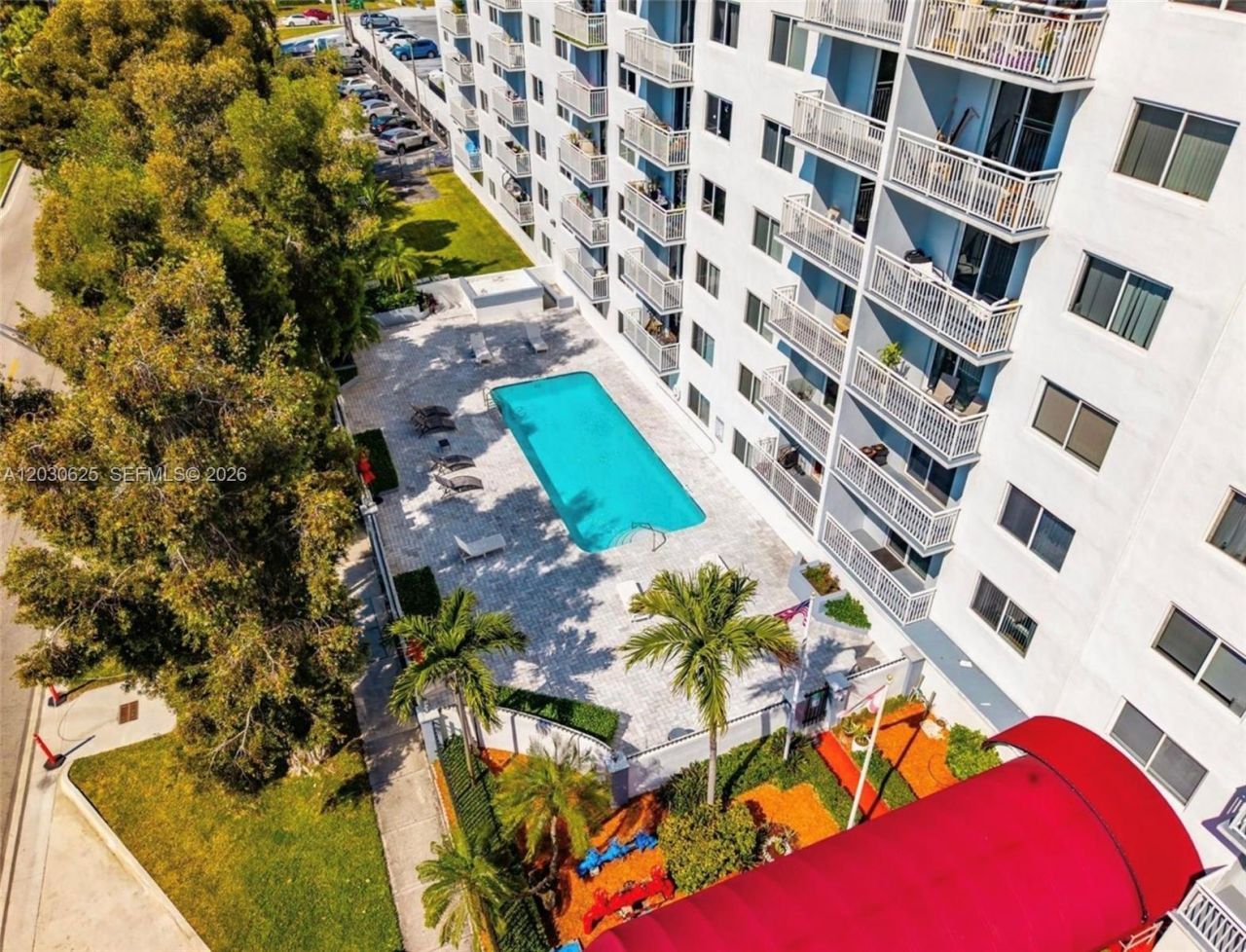 1251 NE 108th St , Unit 409, Miami, FL 33161 Photo