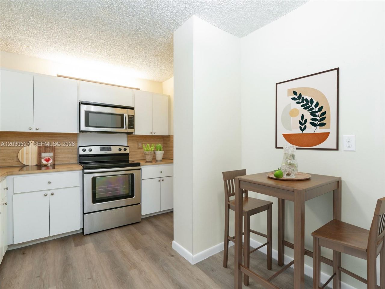 6450 Collins Ave , Unit 406, Miami Beach, FL 33141 Photo