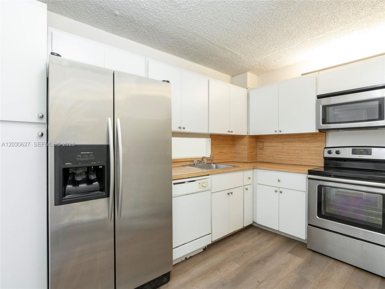 6450 Collins Ave , Unit 406, Miami Beach, FL 33141 Photo