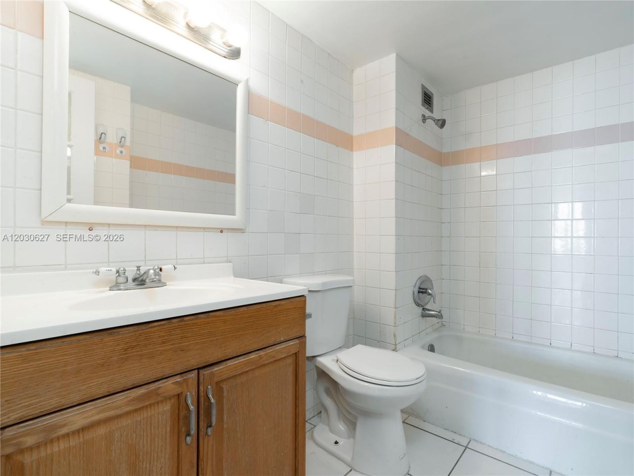 6450 Collins Ave , Unit 406, Miami Beach, FL 33141 Photo