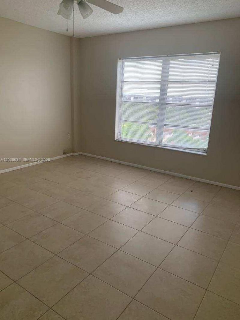 4174 Inverrary Dr , Unit 911, Lauderhill, FL 33319 Photo