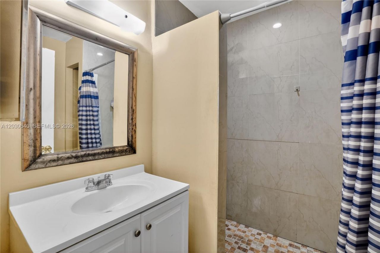 14250 SW 94th Cir Ln, Unit 104-31, Miami, FL 33186 Photo