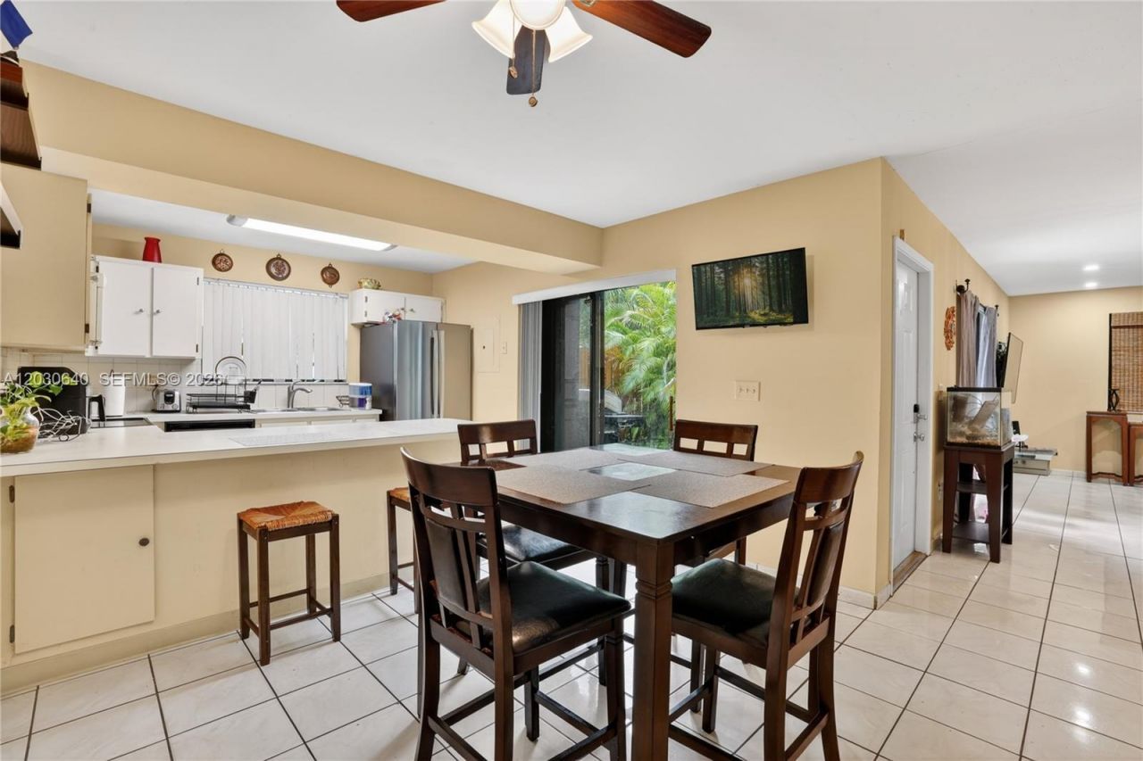 14250 SW 94th Cir Ln, Unit 104-31, Miami, FL 33186 Photo