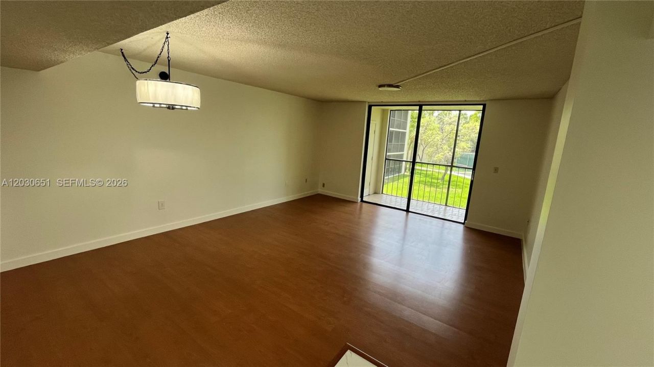 8045 SW 107th Ave, Unit 217, Miami, FL 33173 Photo