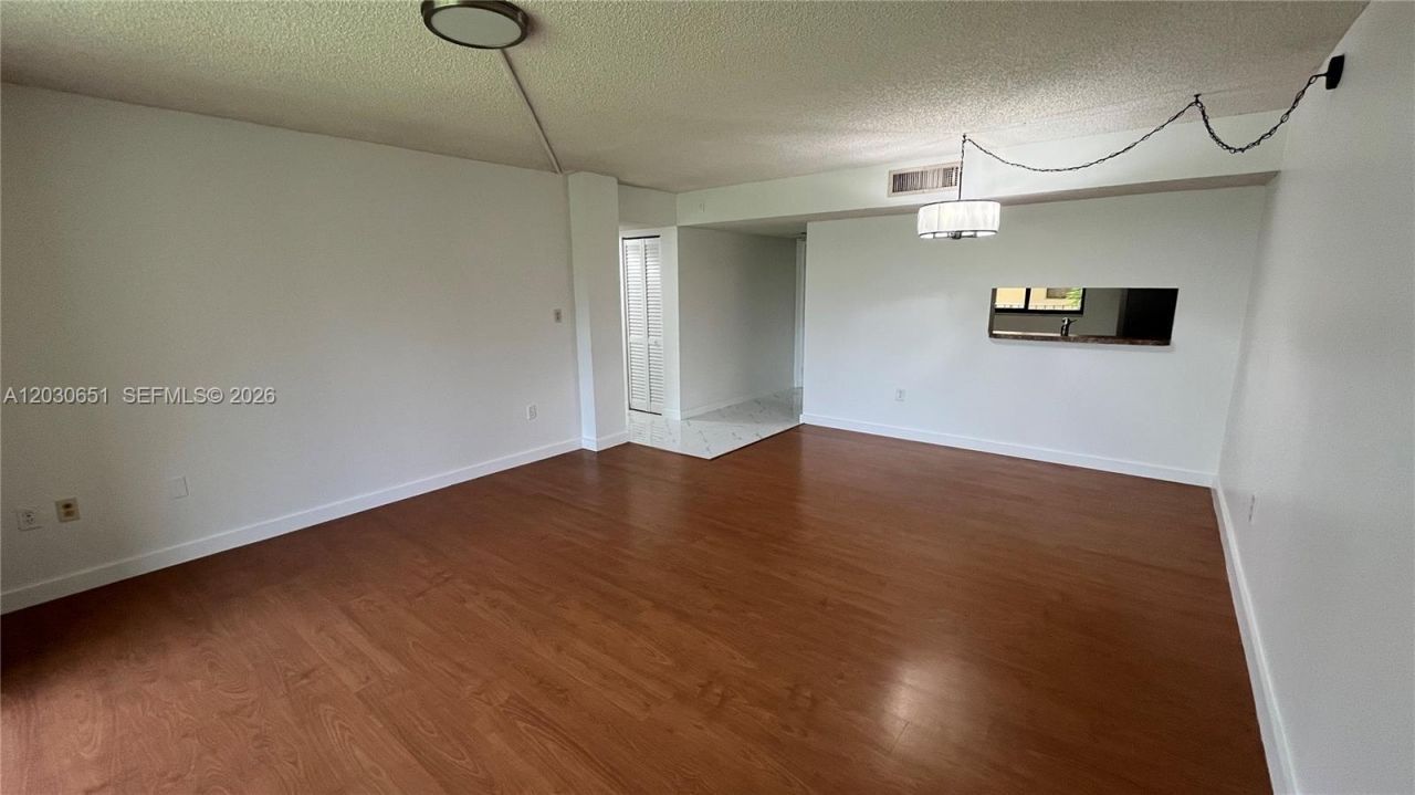 8045 SW 107th Ave, Unit 217, Miami, FL 33173 Photo