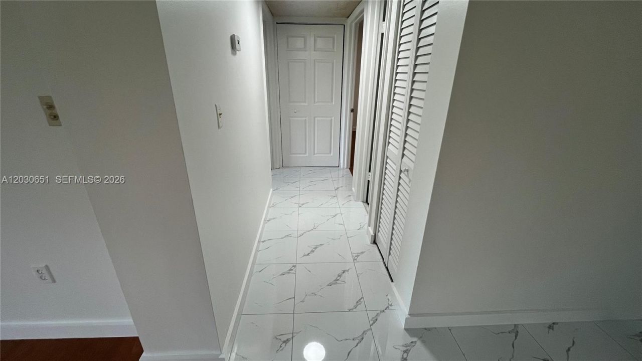 8045 SW 107th Ave, Unit 217, Miami, FL 33173 Photo