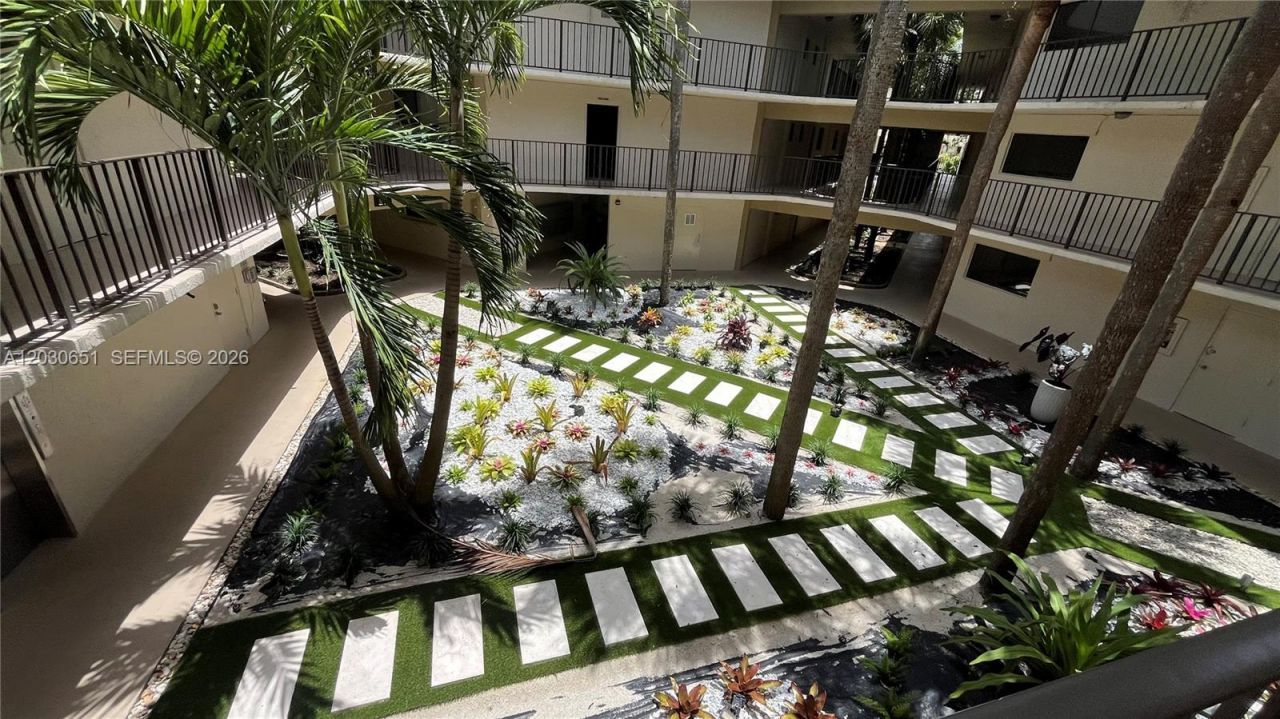 8045 SW 107th Ave, Unit 217, Miami, FL 33173 Photo