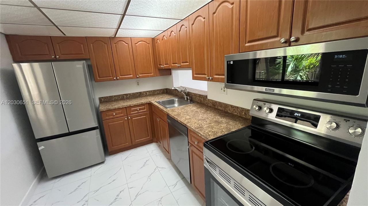 8045 SW 107th Ave, Unit 217, Miami, FL 33173 Photo