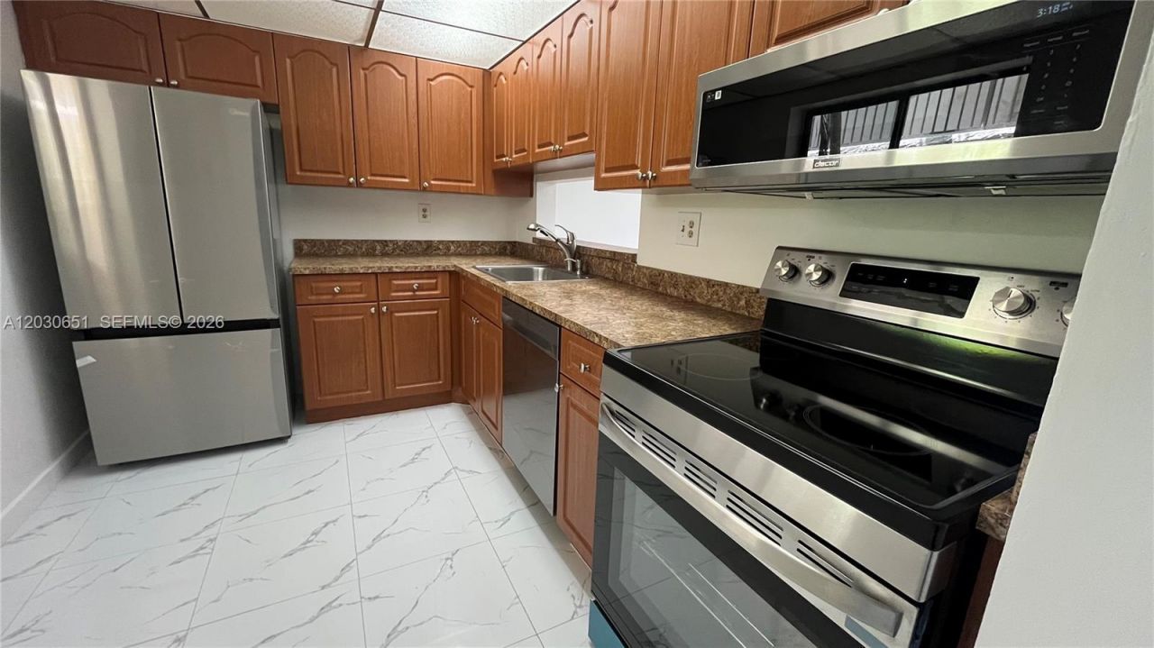 8045 SW 107th Ave, Unit 217, Miami, FL 33173 Photo