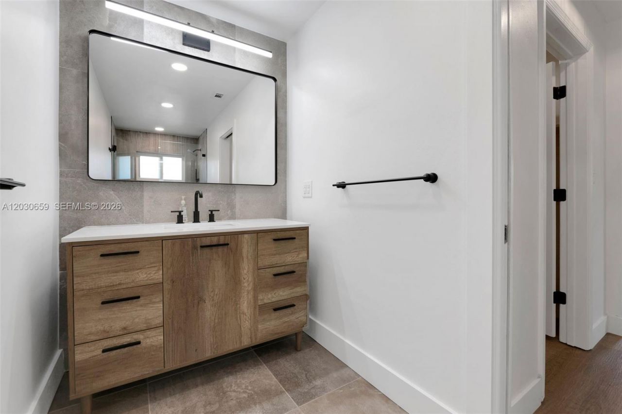 6341 NE 22nd Ave , Fort Lauderdale, FL 33308 Photo