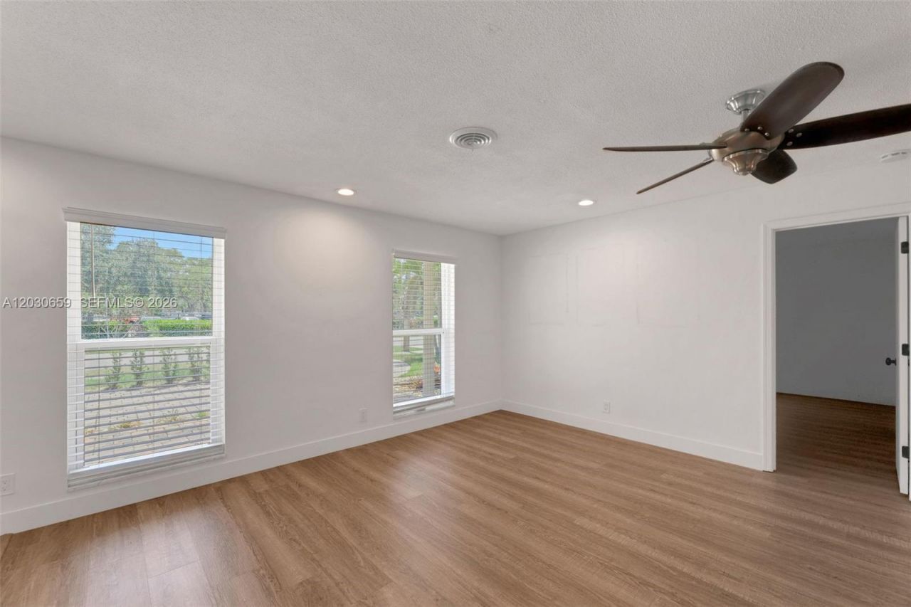 6341 NE 22nd Ave , Fort Lauderdale, FL 33308 Photo