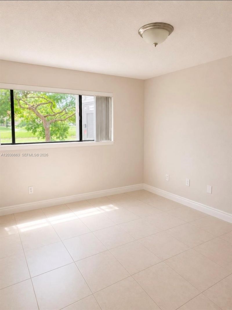 9707 Hammocks Blvd , Unit 103, Miami, FL 33196 Photo