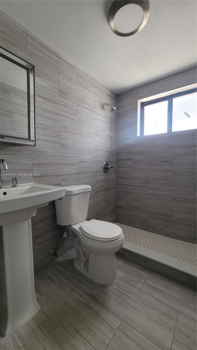2150 SW 26th St, Unit 7, Miami, FL 33133 Photo