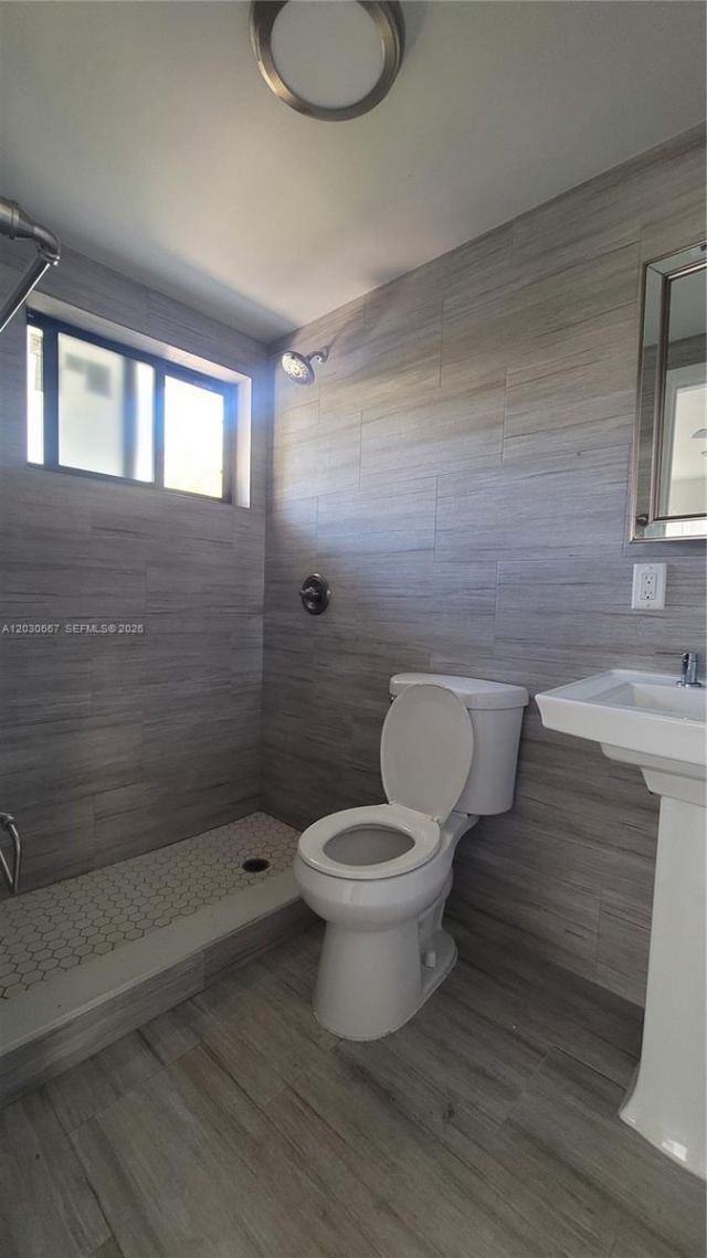 2150 SW 26th St, Unit 7, Miami, FL 33133 Photo