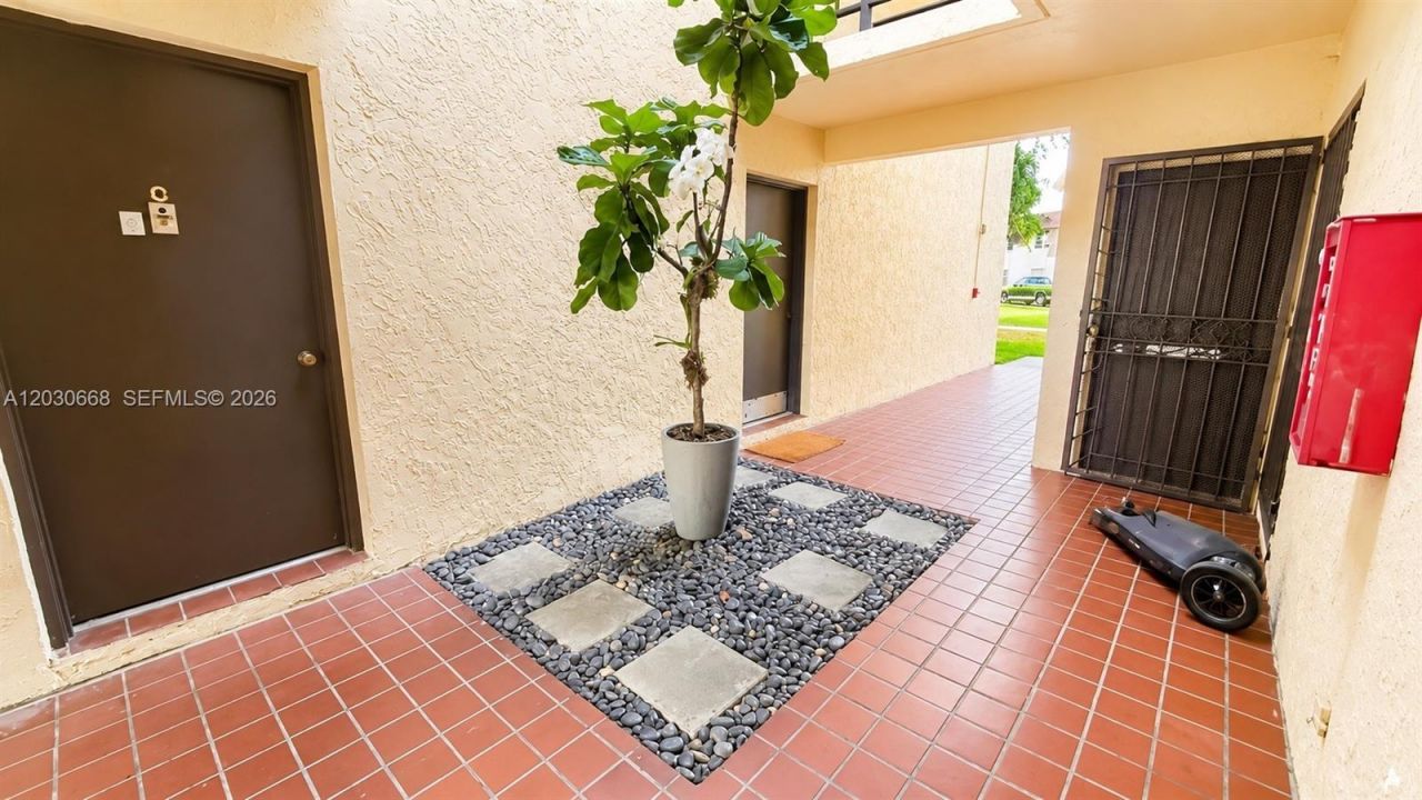9100 SW 137th Ter, Unit 4-3, Miami, FL 33176 Photo