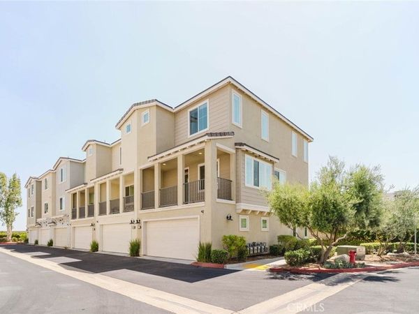 2735 Meyer Lane , Pomona, CA 91767