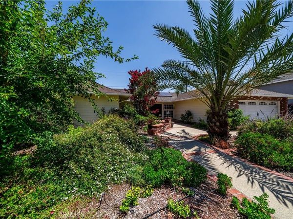 19631 Country Haven , Santa Ana, CA 92705