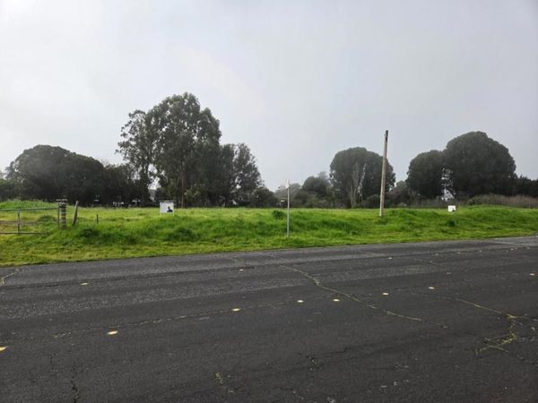 2750 Regatta Boulevard , Richmond, CA 94804