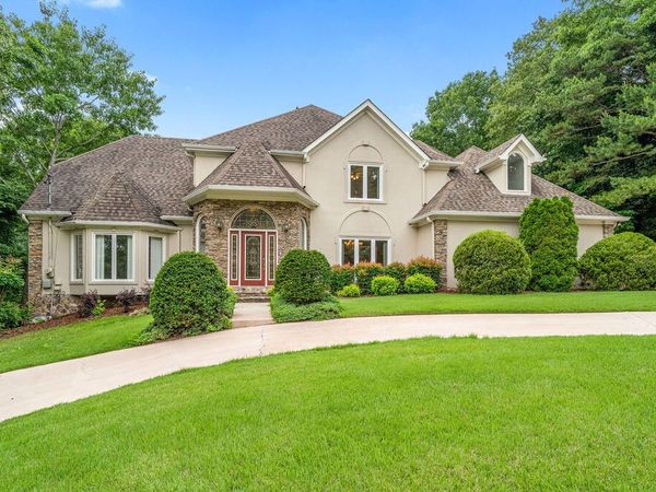 807 Candlewood Trail, Chattanooga, TN 37421