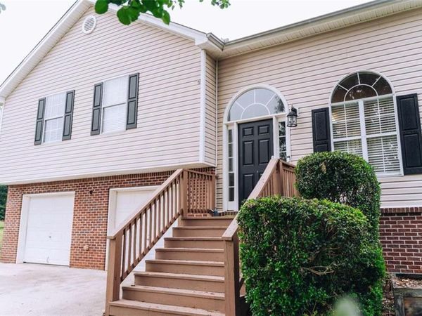 540 Mackinaw Drive , Bethlehem, GA 30620