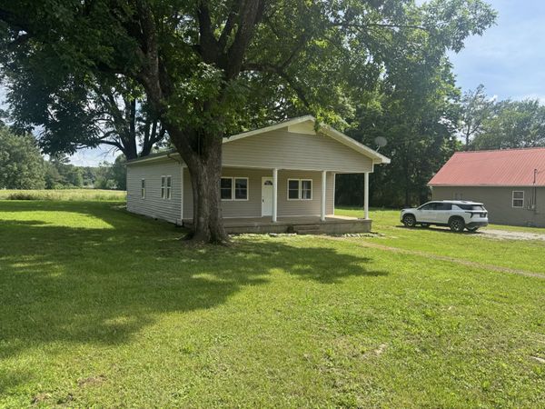 8605 Old State Route 1 , New Johnsonville, TN 37134