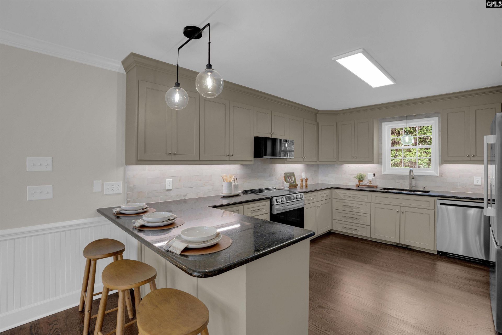 845 Ermine Road  Photo 11