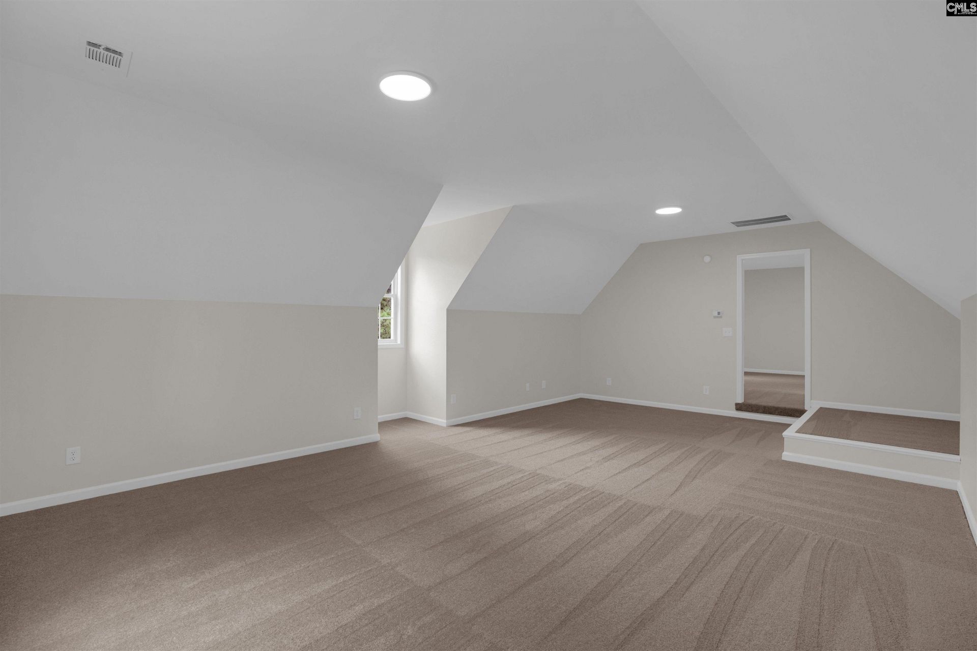845 Ermine Road  Photo 36