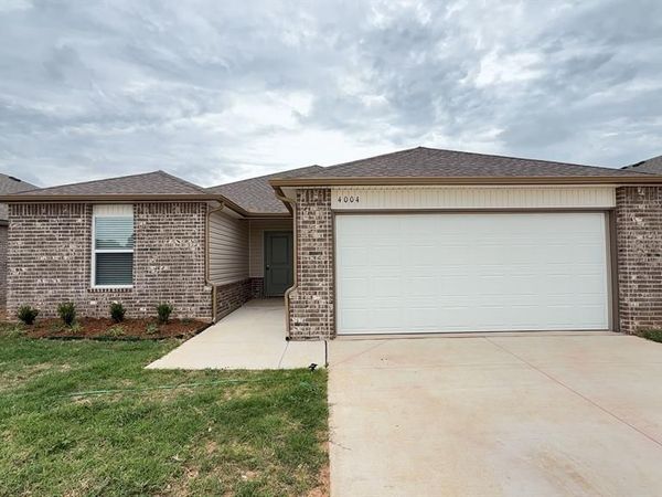 4004 Dutch Lane, Mustang, OK 73064