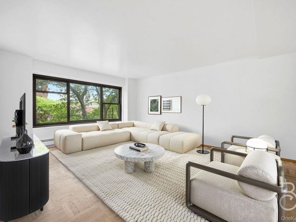 33-52 Crescent Street , Unit 4C, Astoria, NY 11106